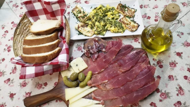 Konoba Kolinasi, Roč