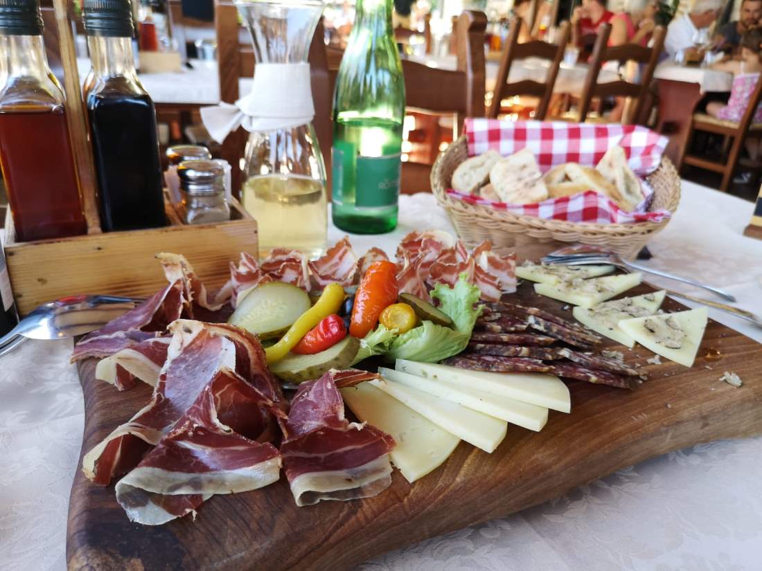 Konoba Rustica, Marija na Krasu
