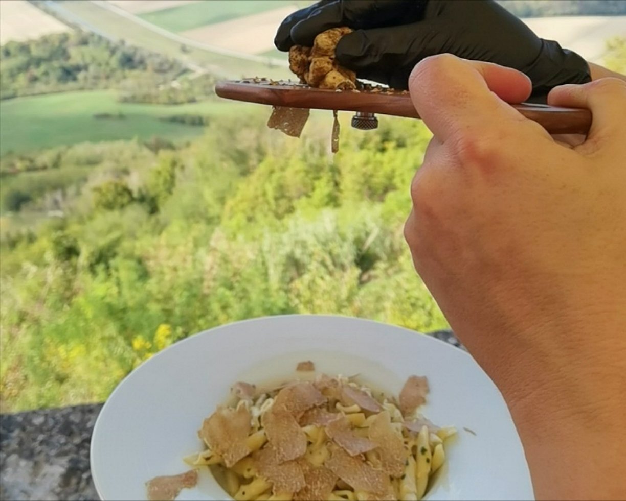 KONOBA POD VOLTOM, MOTOVUN